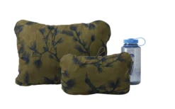 Therm-a-Rest Thermarest Komprimierbares Kissen Mit Kordelzug Warp Speed Large 13 Therm-a-Rest Thermarest Komprimierbares Kissen Mit Kordelzug Warp Speed Large -Roben Peak Geschaft 759695 5127686